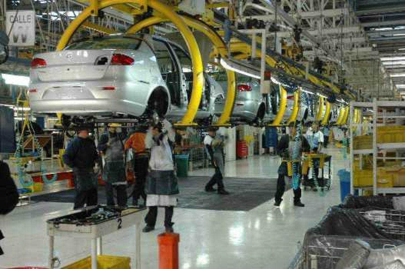 2.500 operarios de General Motors seguirán suspendidos