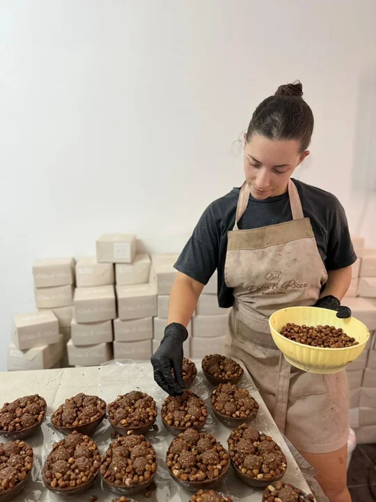 De ventas caseras a marca propia: su salto en Pascuas